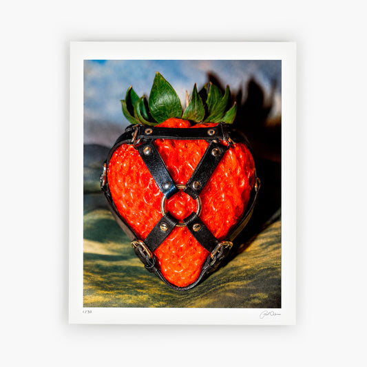 🍓 HEART-ON — strawberry, studded harness + O-ring